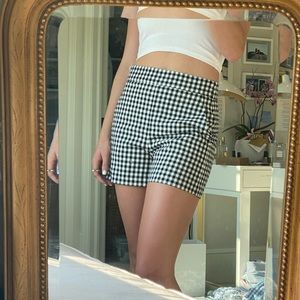 Cutest Zara Gingham shorts!!